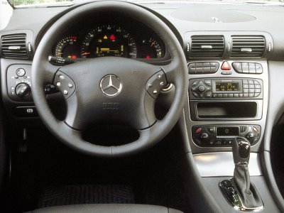 Mercedes C-class W203: 01 фото