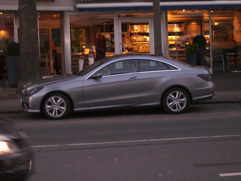 Mercedes E-class Coupe: 05 фото