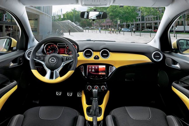 Opel Adam: 01 фото
