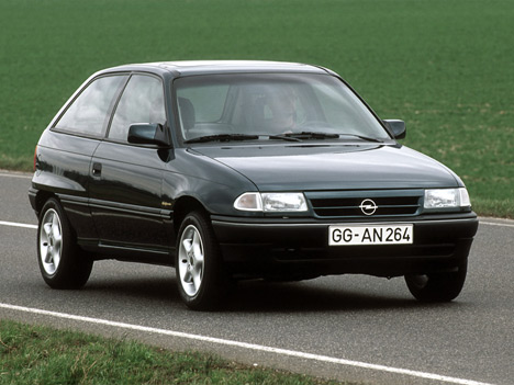 Opel Astra F: 02 фото
