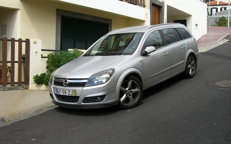 Opel Astra Family Caravan: 05 фото