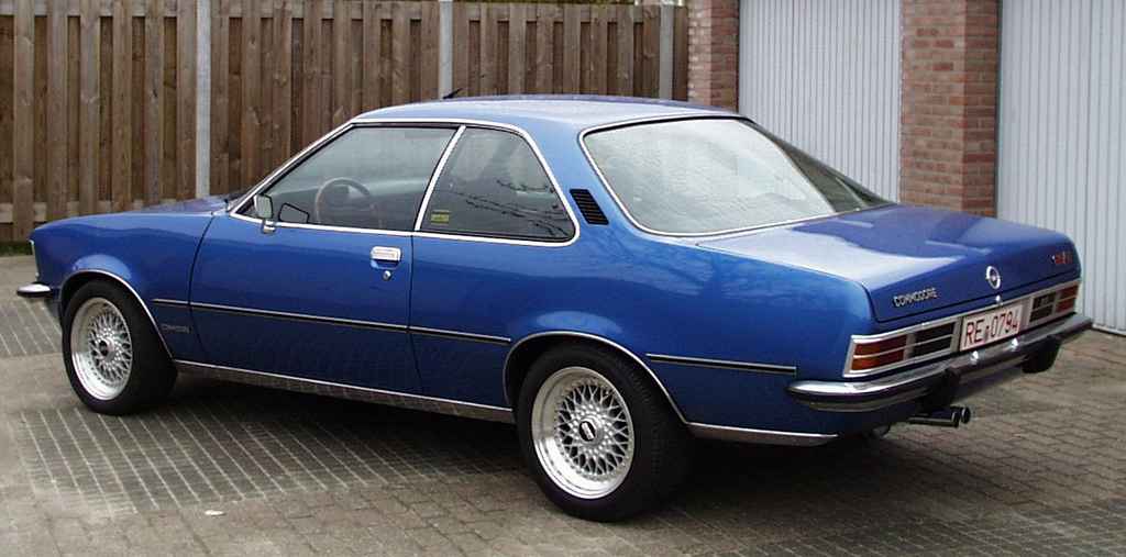 Opel Commodore: 6 фото
