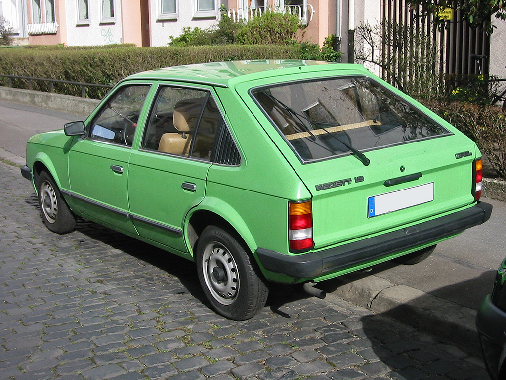 Opel Kadett: 11 фото