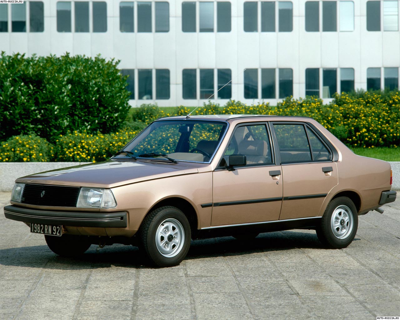Renault 18: 02 фото