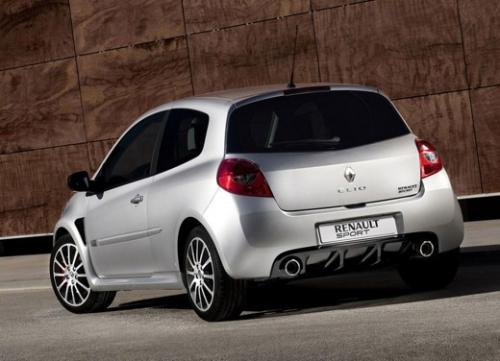Renault Clio RS: 5 фото