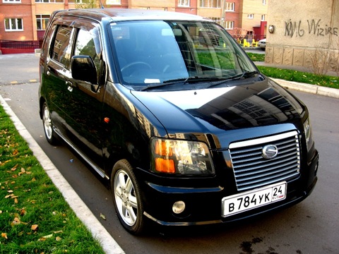 Suzuki Wagon R: 12 фото