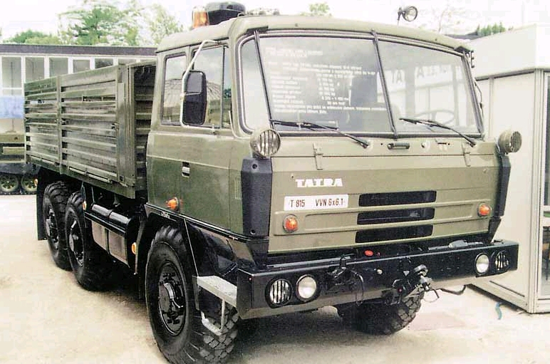 Tatra T815: 02 фото