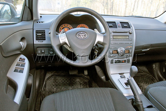 Toyota Corolla IV: 10 фото