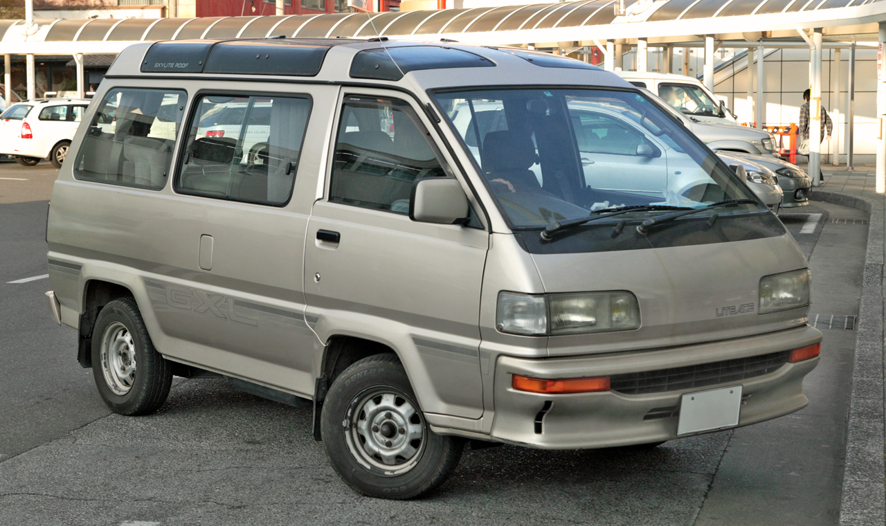 Toyota Lite Ace: 5 фото