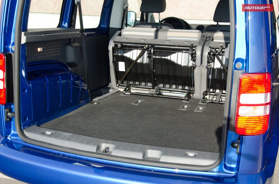 Volkswagen Caddy Kombi III: 8 фото