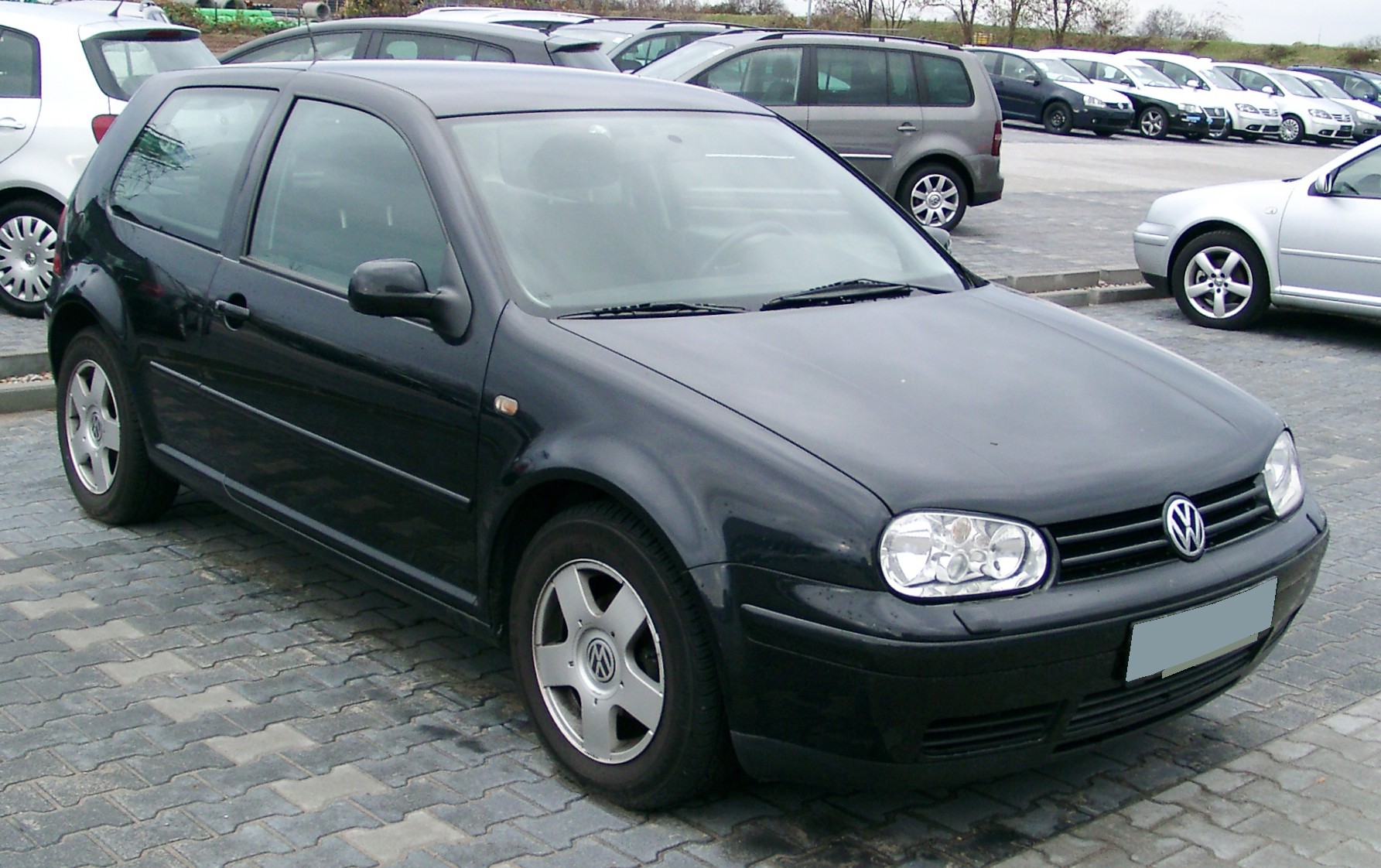 Volkswagen Golf IV: 3 фото