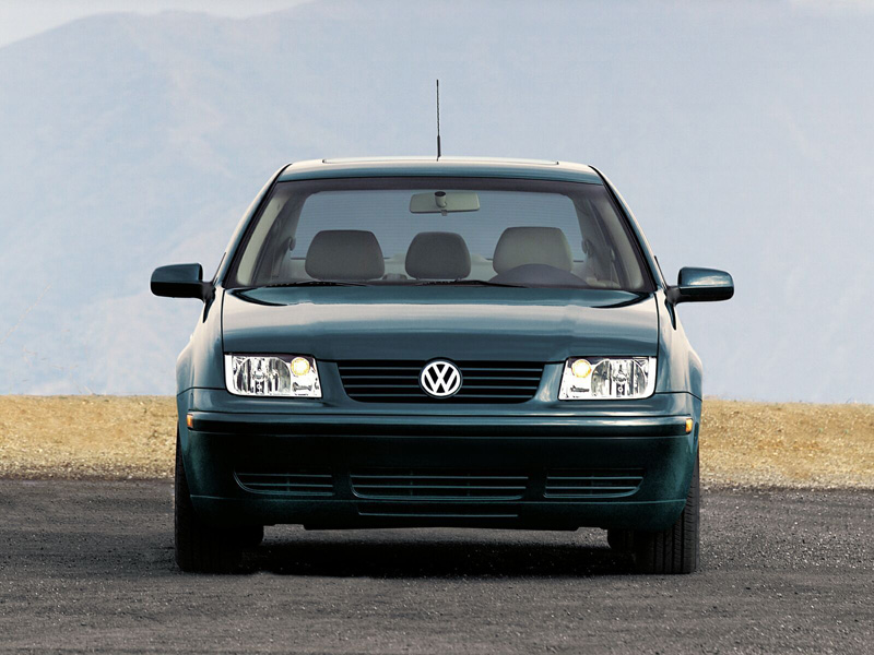 Volkswagen Jetta IV: 7 фото