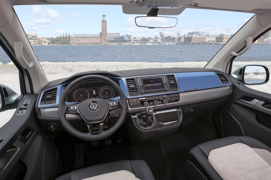 Volkswagen Multivan 2015: 07 фото