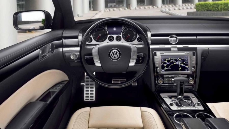Volkswagen Phaeton 2016: 10 фото
