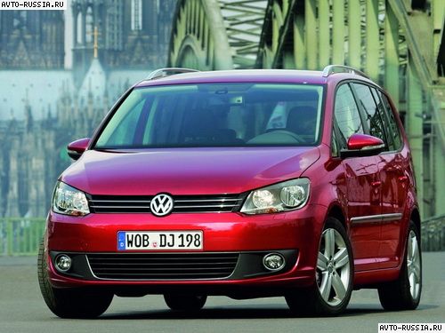 Volkswagen Touran: 09 фото