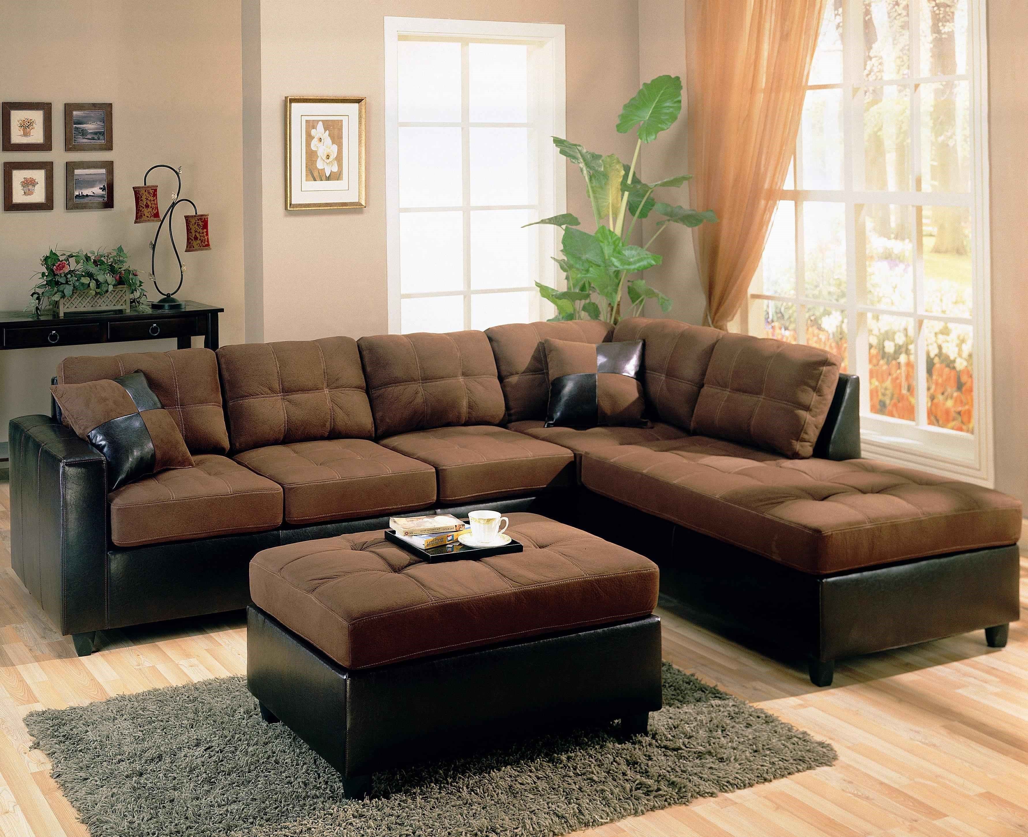 Мебель для квартиры диваны. Диван угловой коричневый. Диван в интерьере. Коричневая мебель в интерьере. Угловые диваны для гостиной.